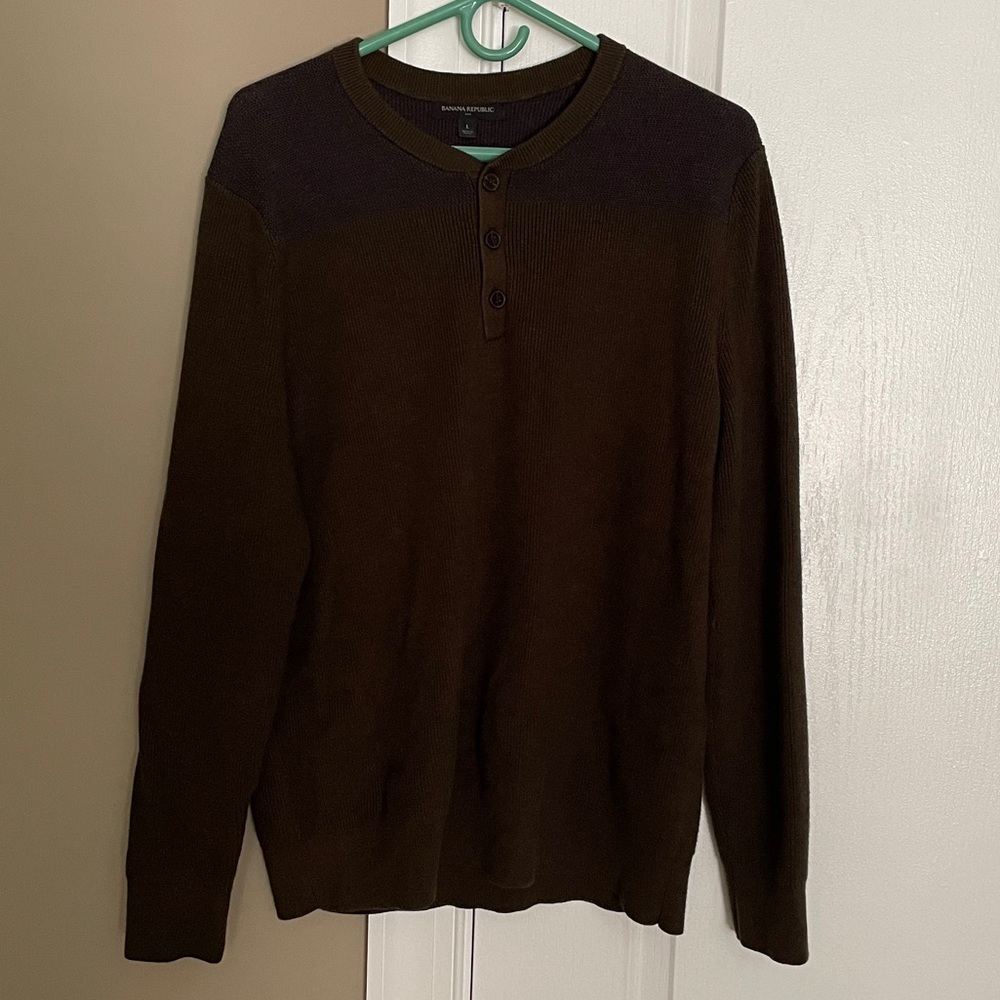 Banana Republic Men’s Two-Tone Crewneck Sweater. Size Large.